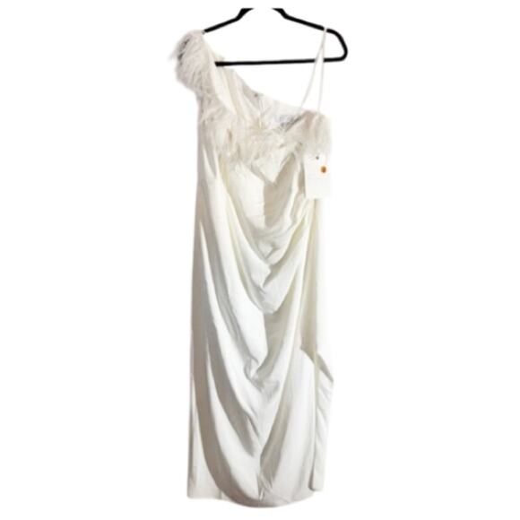 Mac Duggal 68147 White Feather Trim One Shoulder Dress Size 12 - Picture 4 of 9